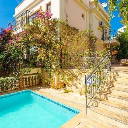 With Private Pool Near The Sea And Nature View Violet Id:305